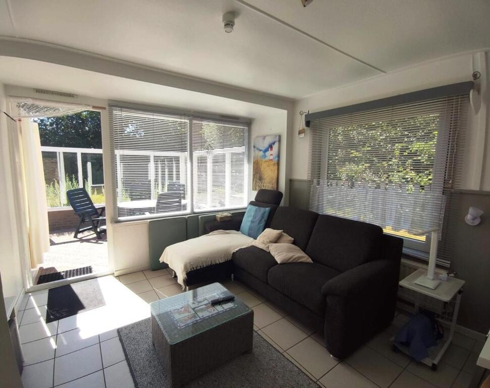 Vakantiehuis Hollum Ameland Dichtbij Strand En Met Ruime Tuin - Ameland39 Nl Ngoại thất bức ảnh