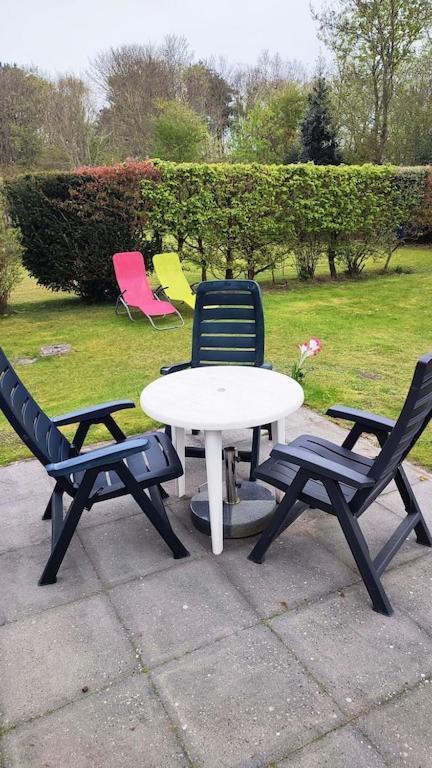 Vakantiehuis Hollum Ameland Dichtbij Strand En Met Ruime Tuin - Ameland39 Nl Ngoại thất bức ảnh