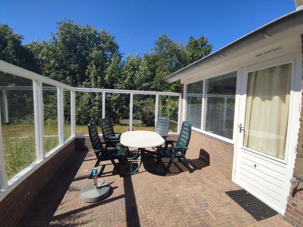 Vakantiehuis Hollum Ameland Dichtbij Strand En Met Ruime Tuin - Ameland39 Nl Ngoại thất bức ảnh